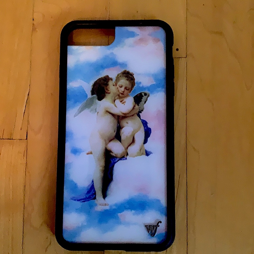 iPhone 8+ cases,blue and white with angles .